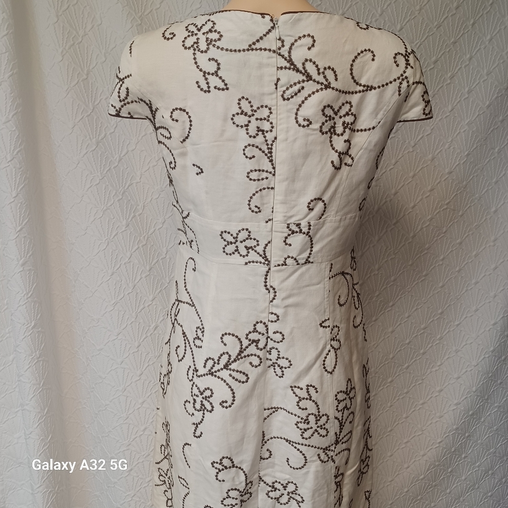 Jessica Howard Wimen Size.10P Cream Sheath Dress with Flutter Cap Sleeves - Picture 10 of 16